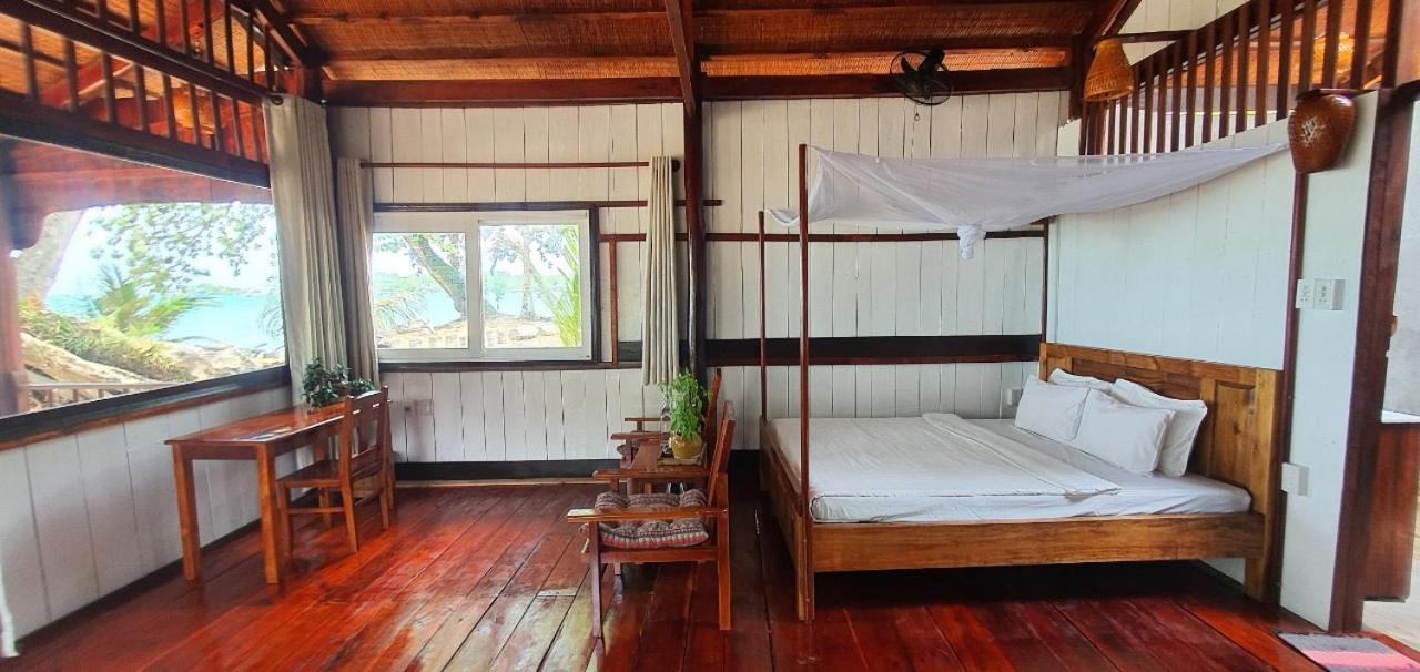 Bamboo Cottages