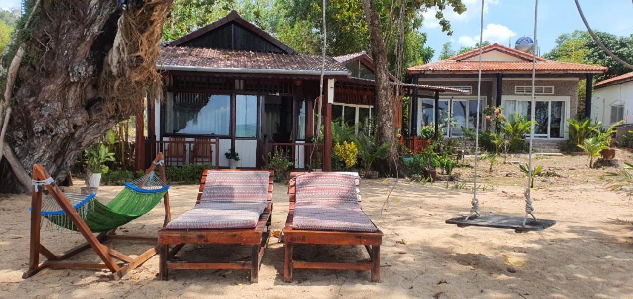 Bamboo Cottages