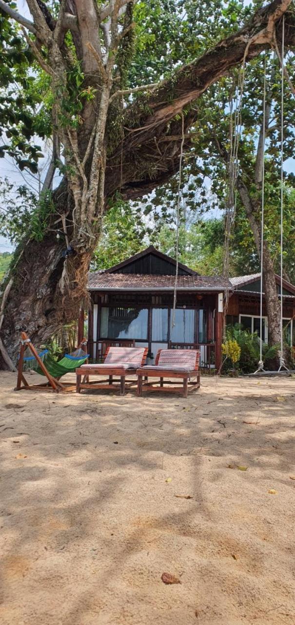 Bamboo Cottages