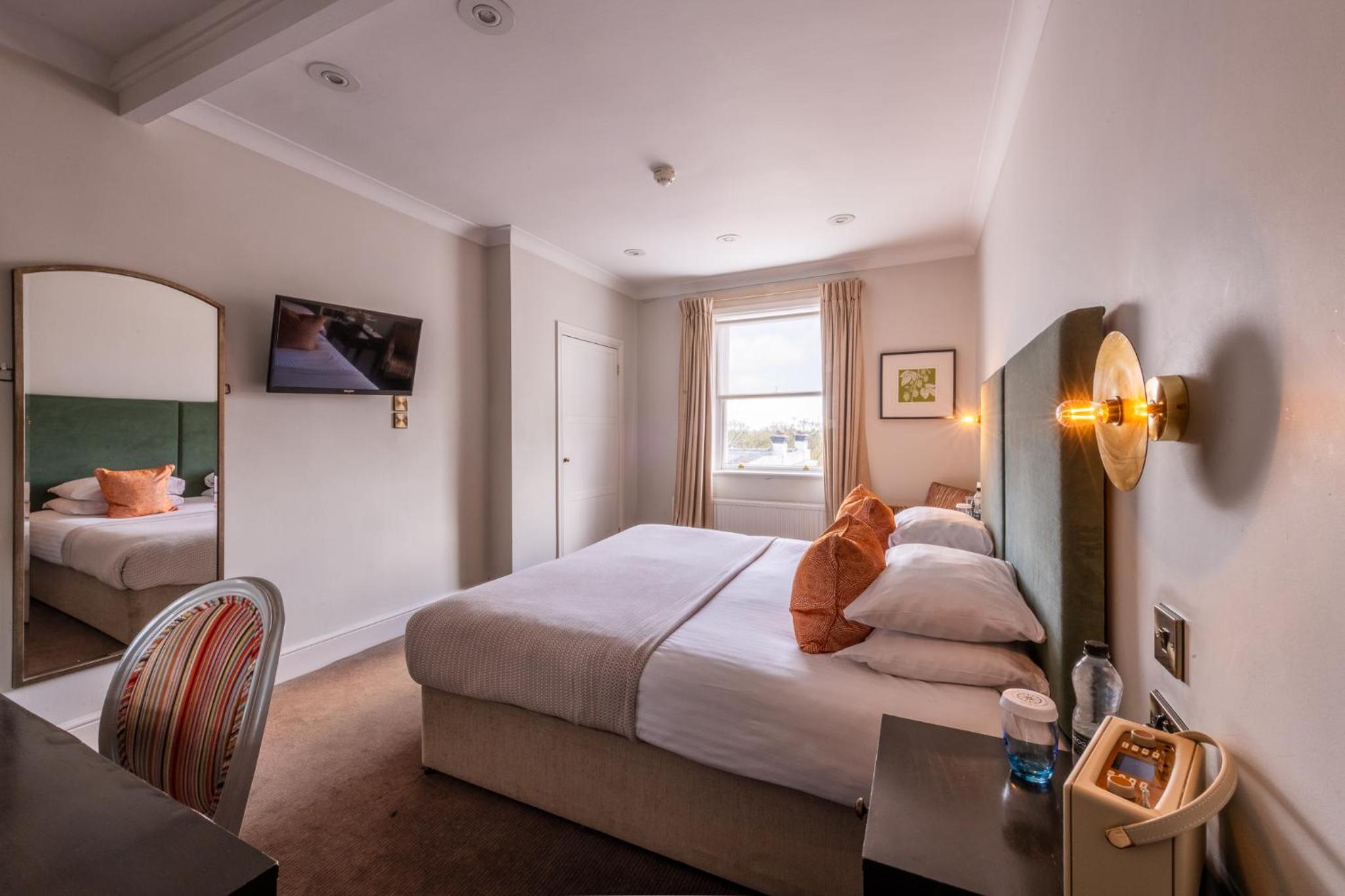 Royal Tunbridge Wells Vacations - The Royal Wells Hotel - Property Image 1