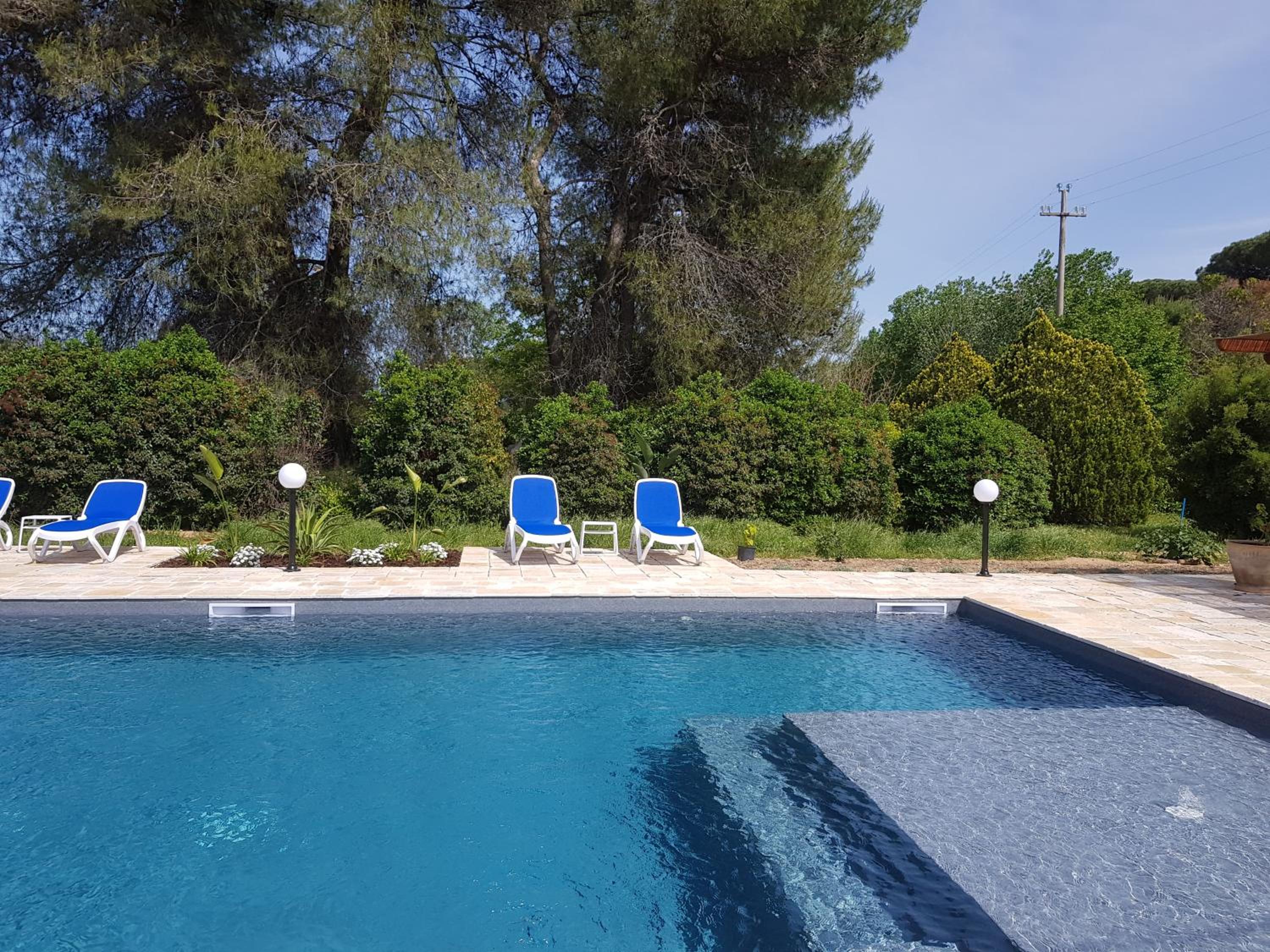 Villa dell'Amicizia, Idylic Italian garden retreat with heated pool view 4