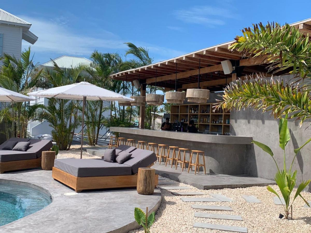 Java Villa Paradise and Mistico Beach Club plus Boat Shuttle