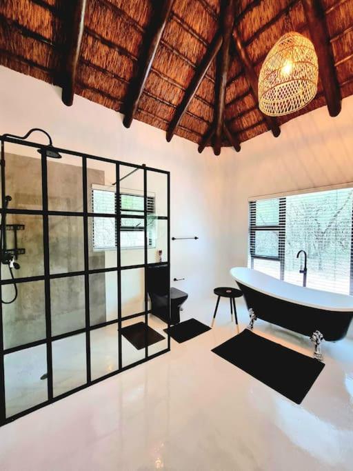 Luxury GuesthouseCo FarmHouse