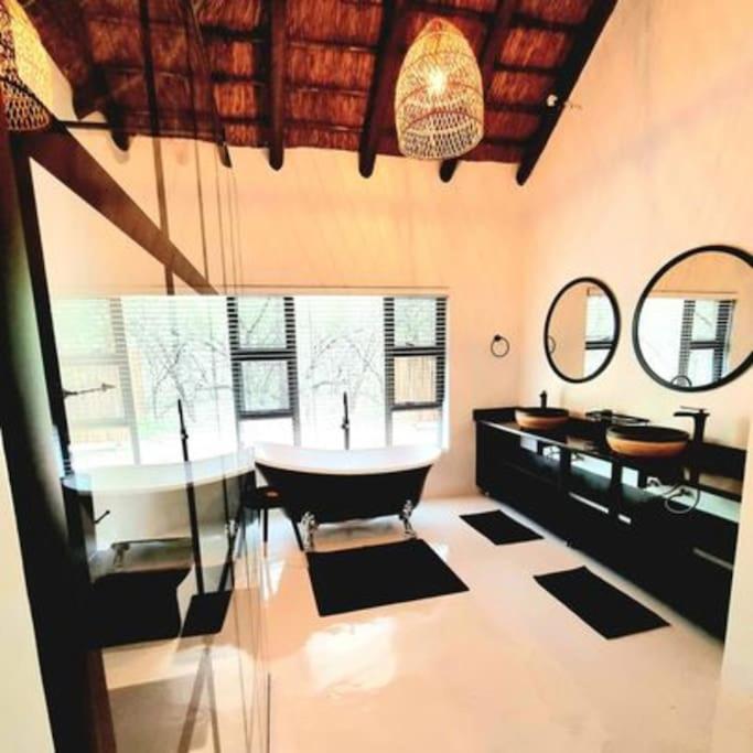 Luxury GuesthouseCo FarmHouse