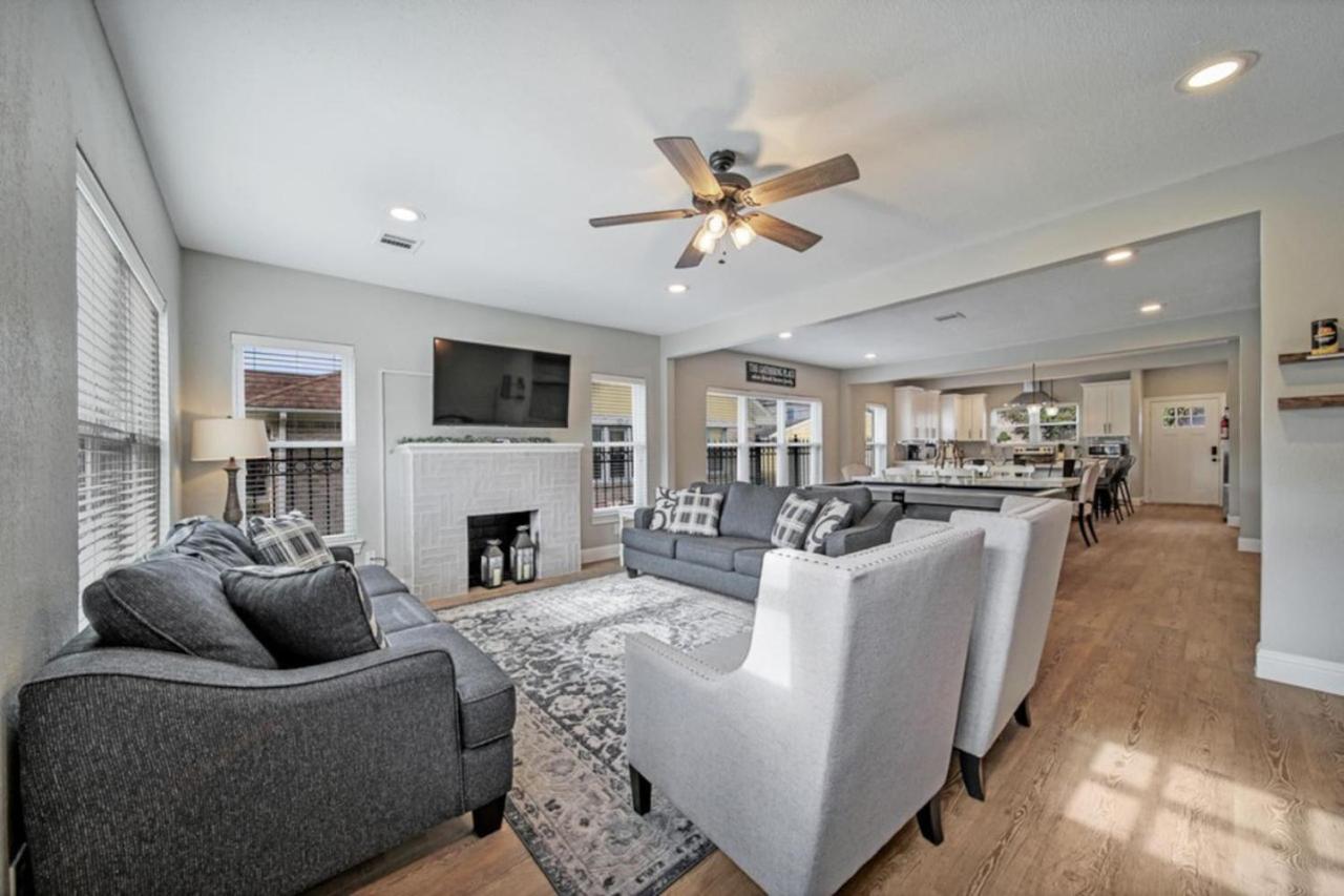 Gated Home and Parking I Sleeps up to 24 I Perfect for large groups view 5