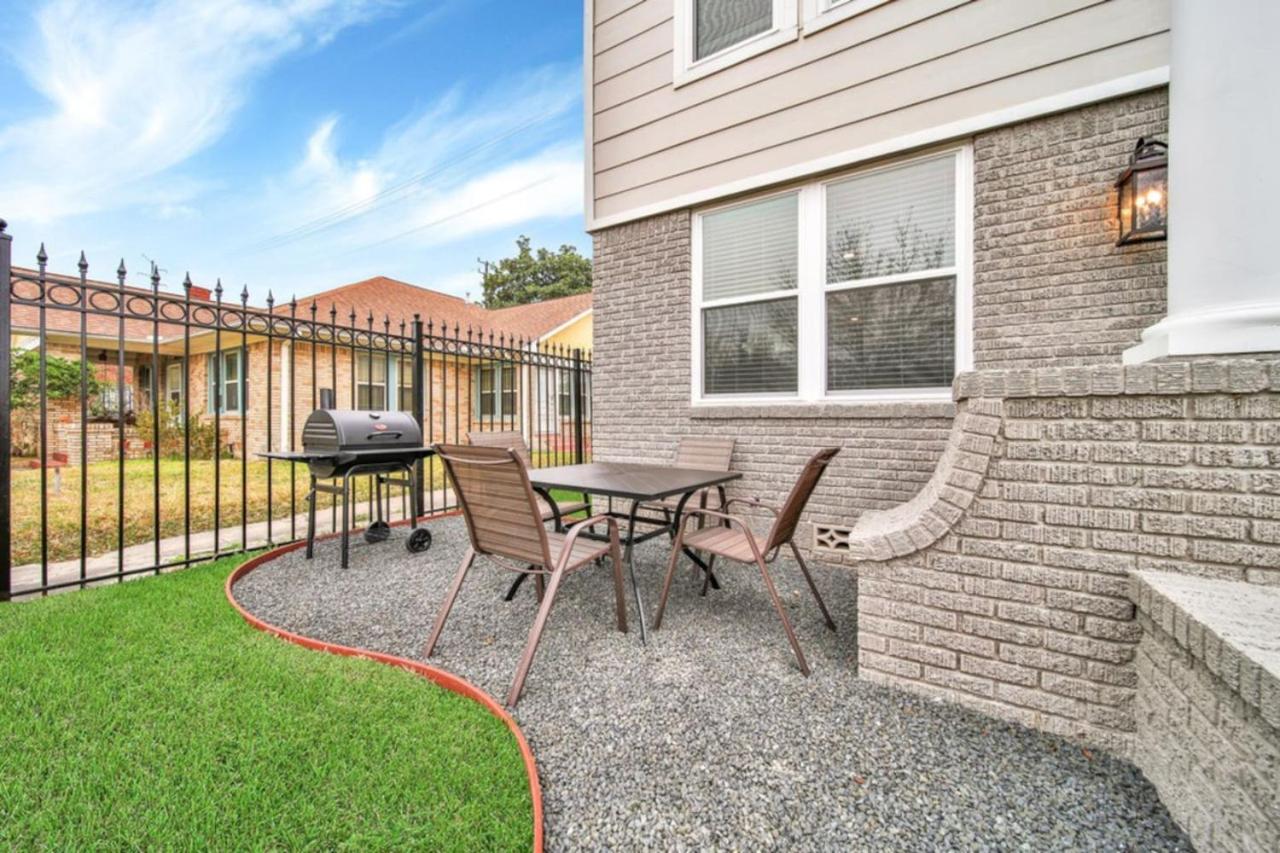 Gated Home and Parking I Sleeps up to 24 I Perfect for large groups view 4
