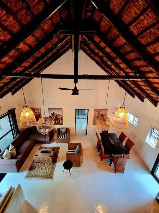 Luxury GuesthouseCo FarmHouse