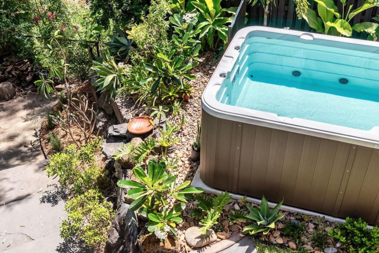 Riverfront Oasis in Elanora