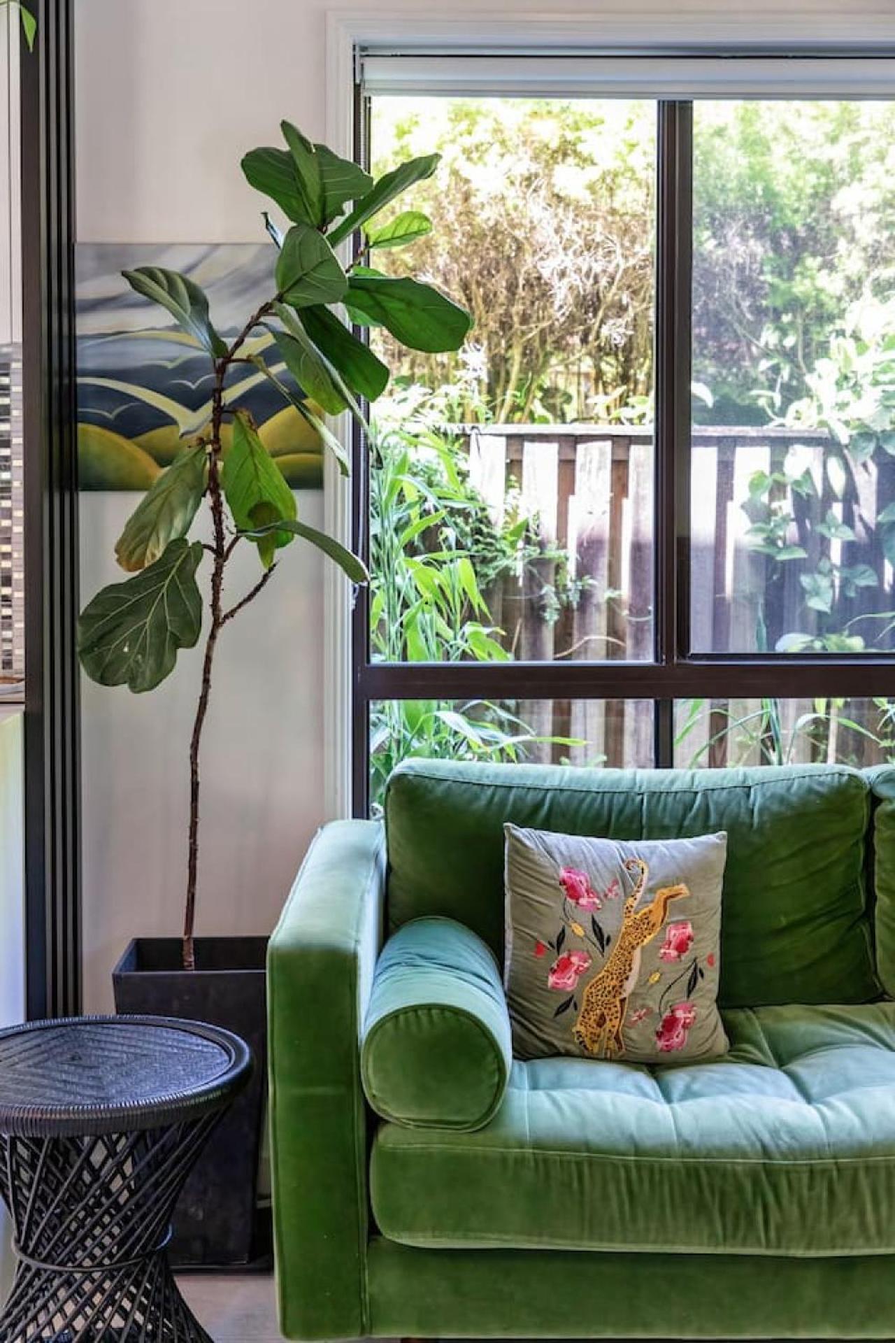 Riverfront Oasis in Elanora
