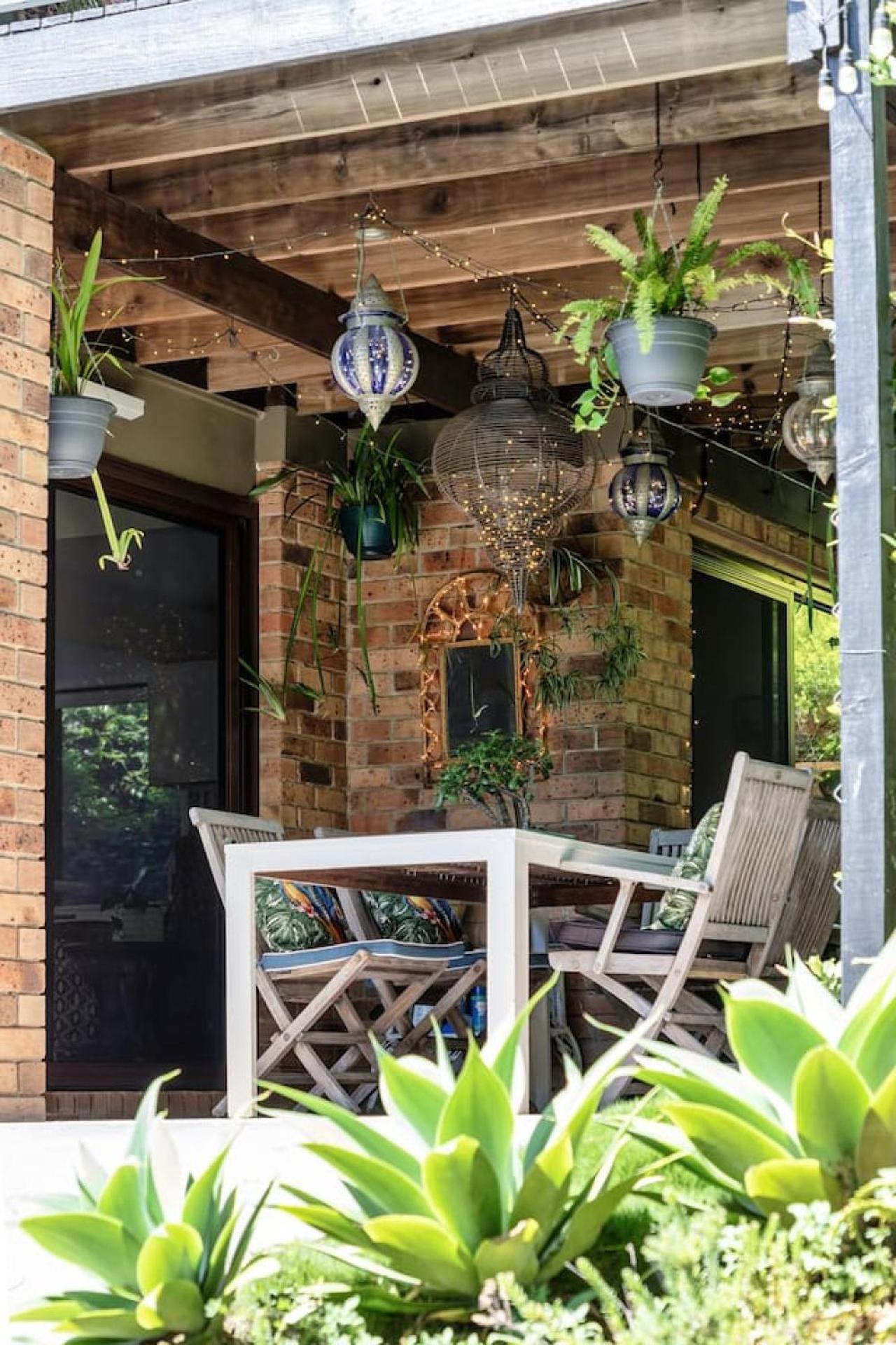 Riverfront Oasis in Elanora