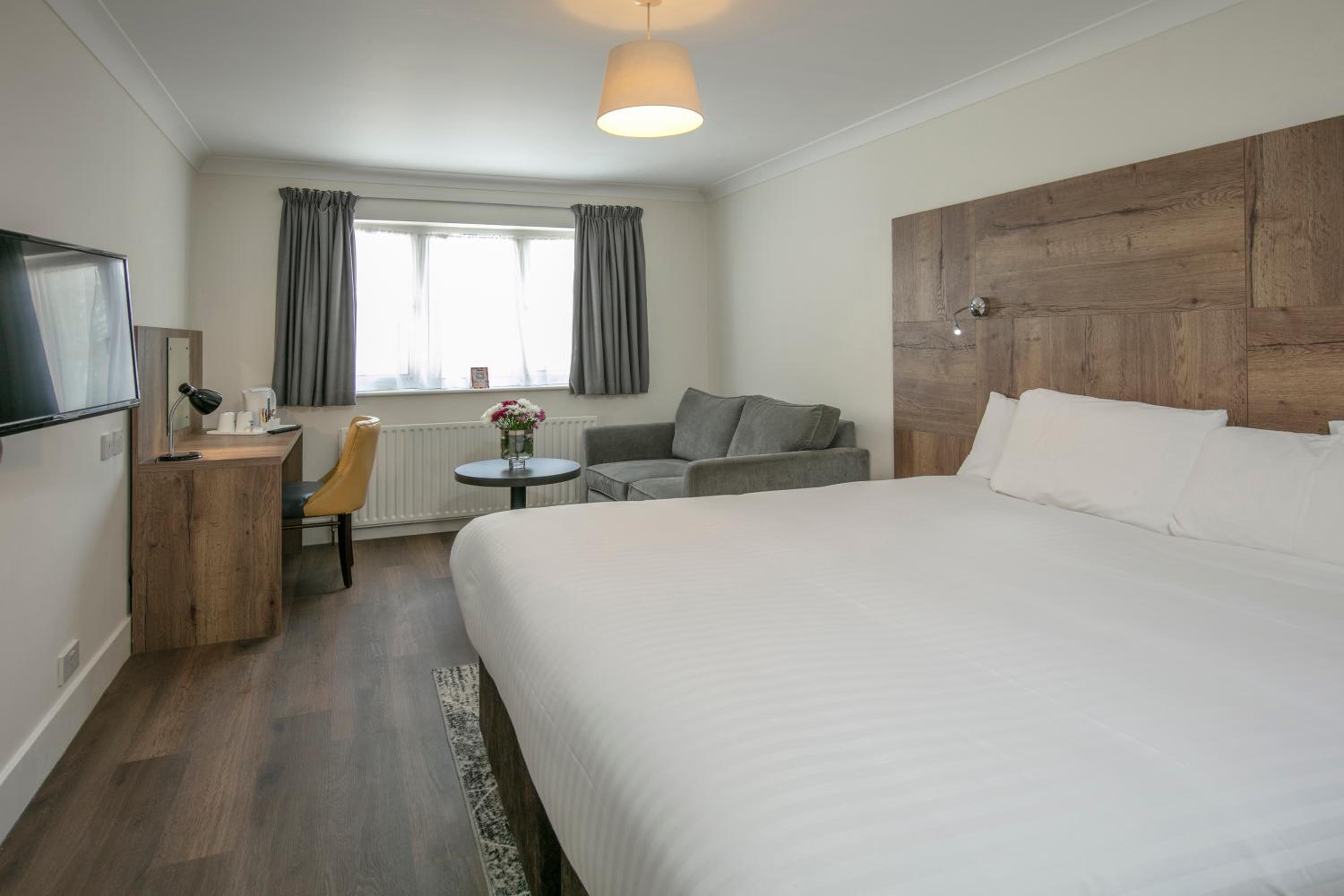 Watford Vacations - Best Western White House Hotel - Property Image 4