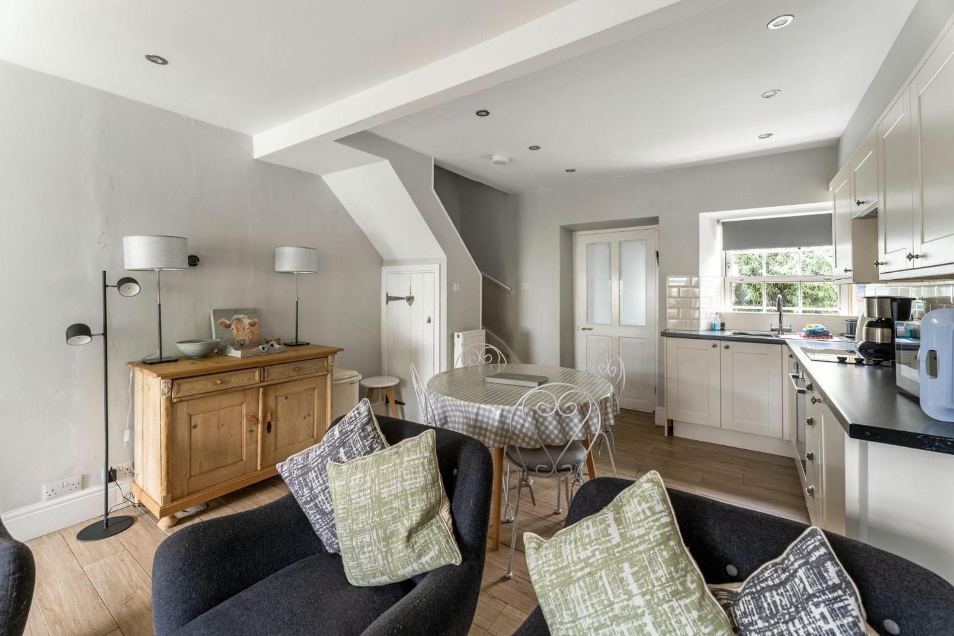 Apple Tree Cottage view 5