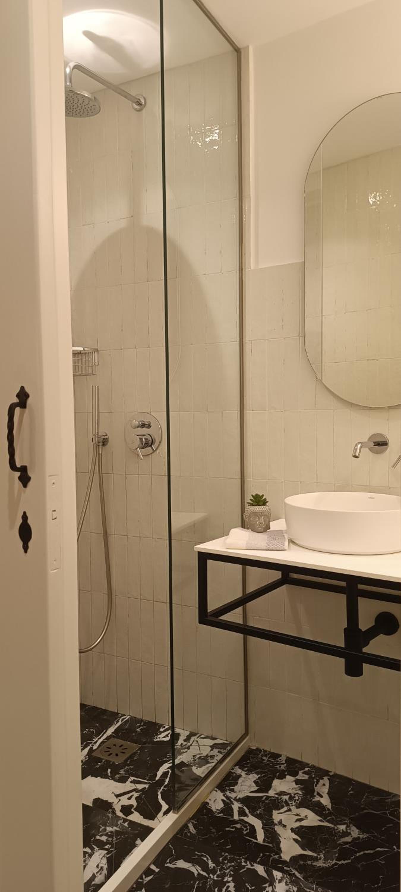MUSES LUXURY SUITES