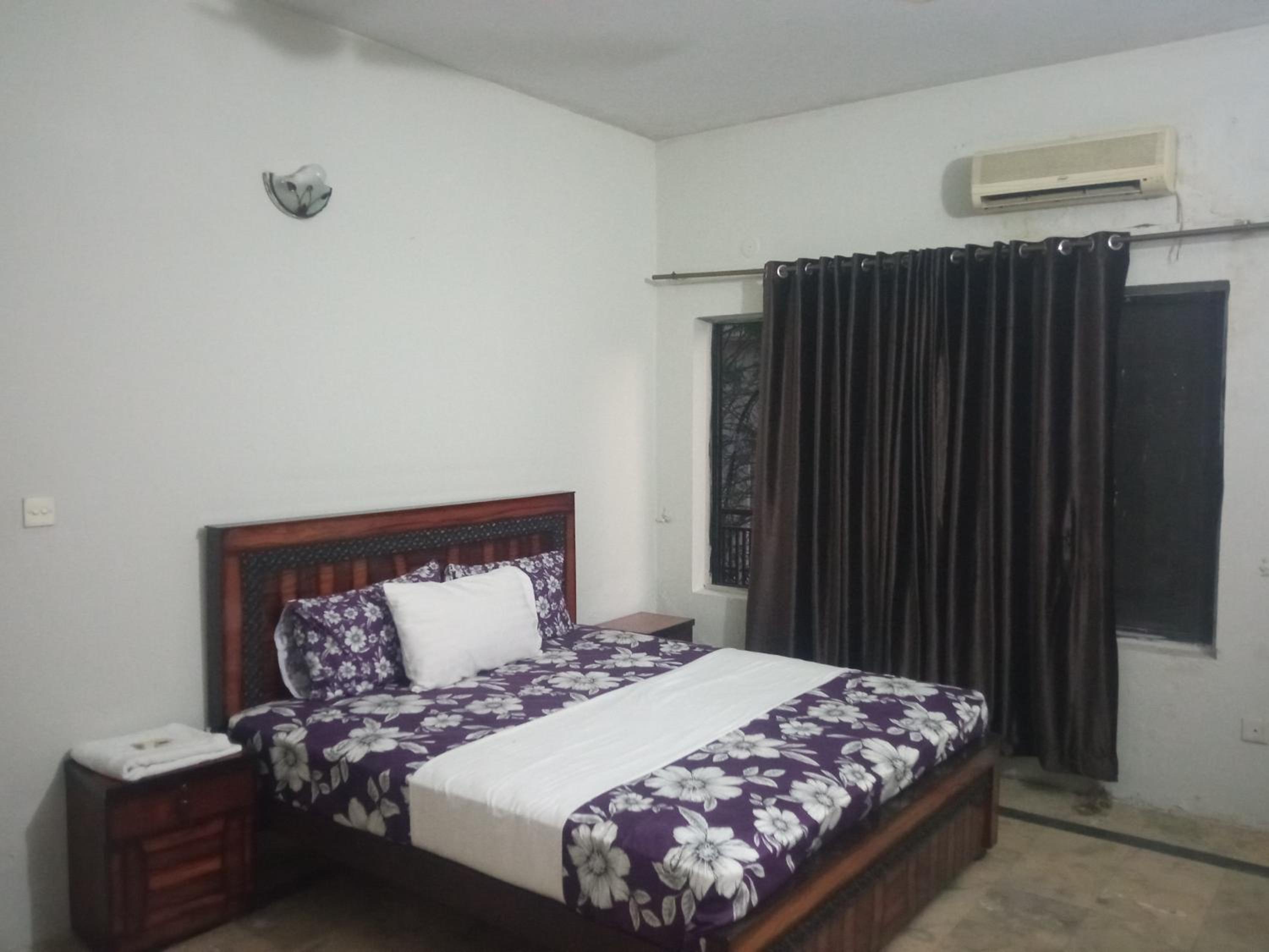 Sunrise Guest House F-6 view 2