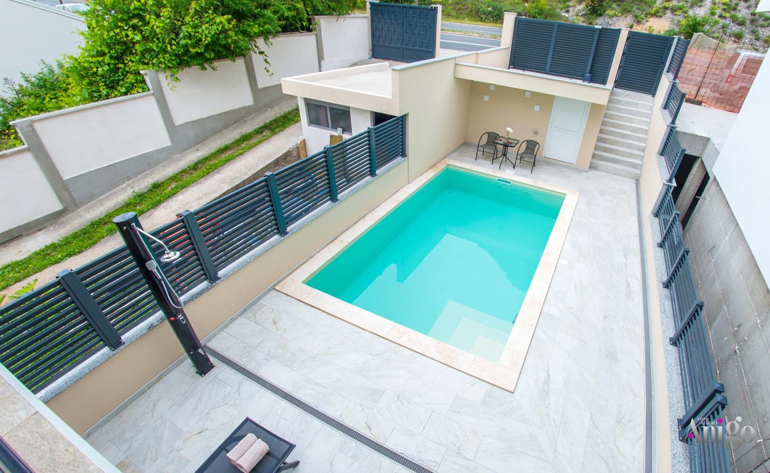 Apartments Gallery M and A - with pool