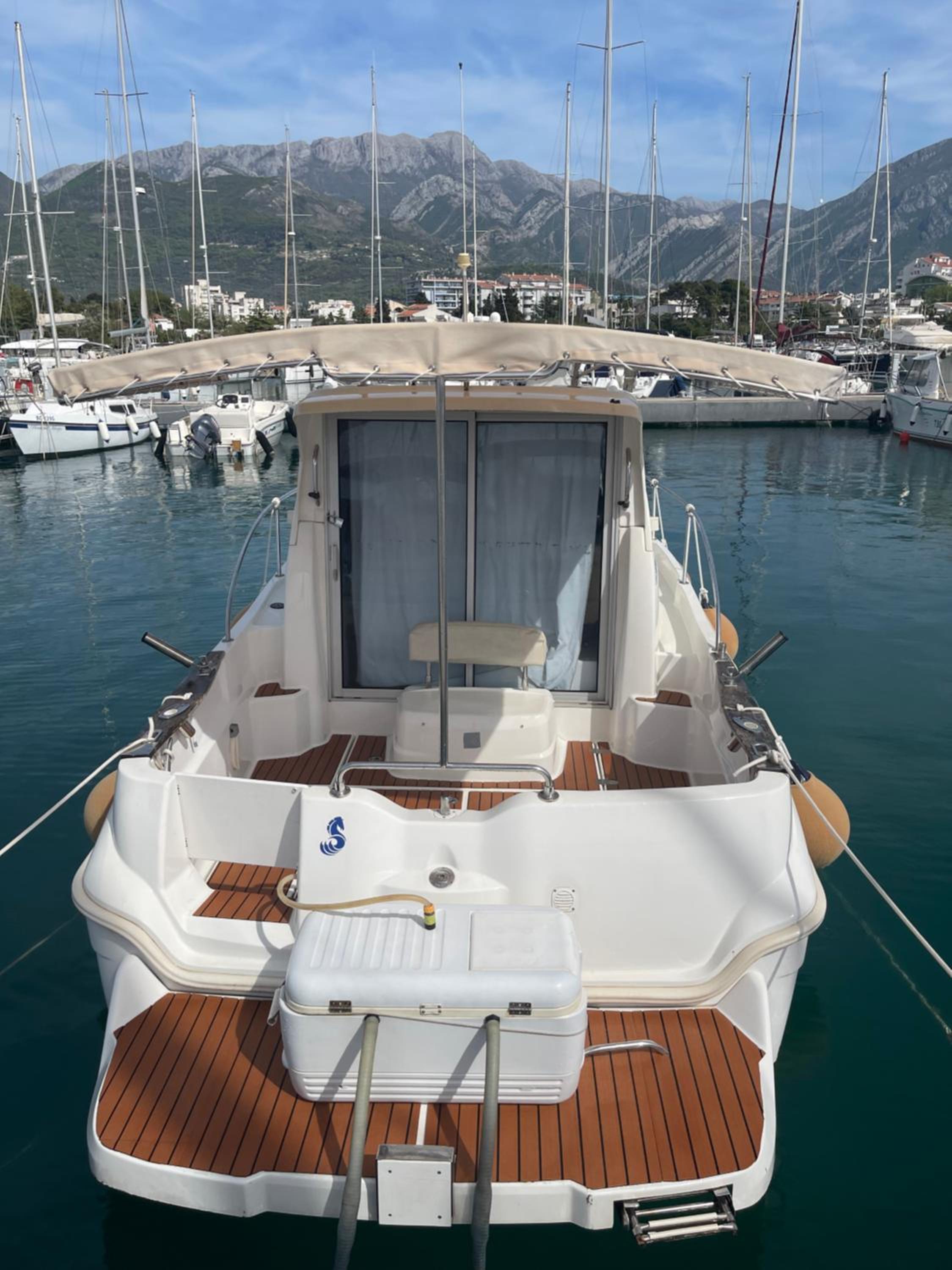 Rent a boat Montenegro UMA view 2