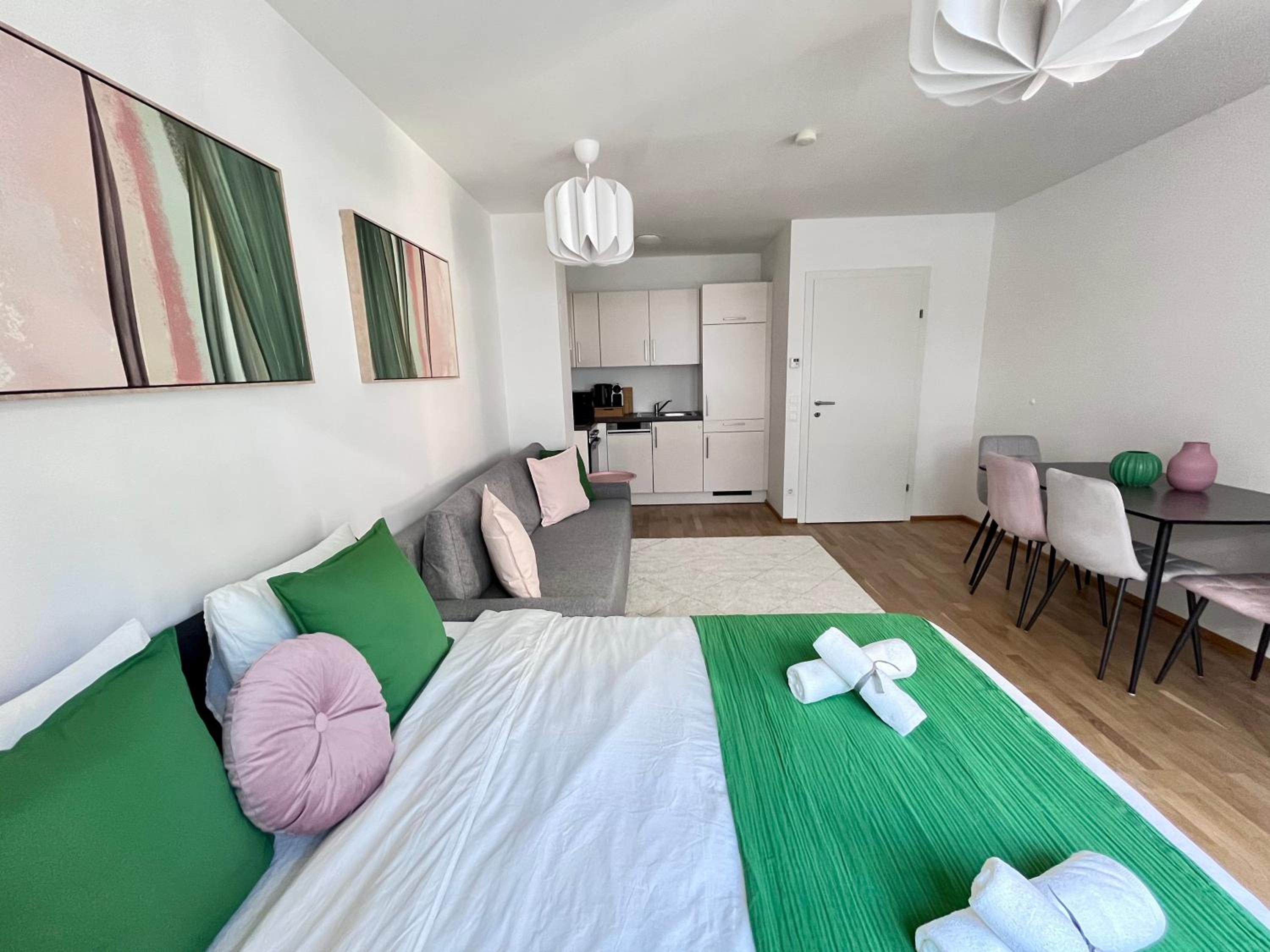 Funky Apartment near Central Station Free Parking