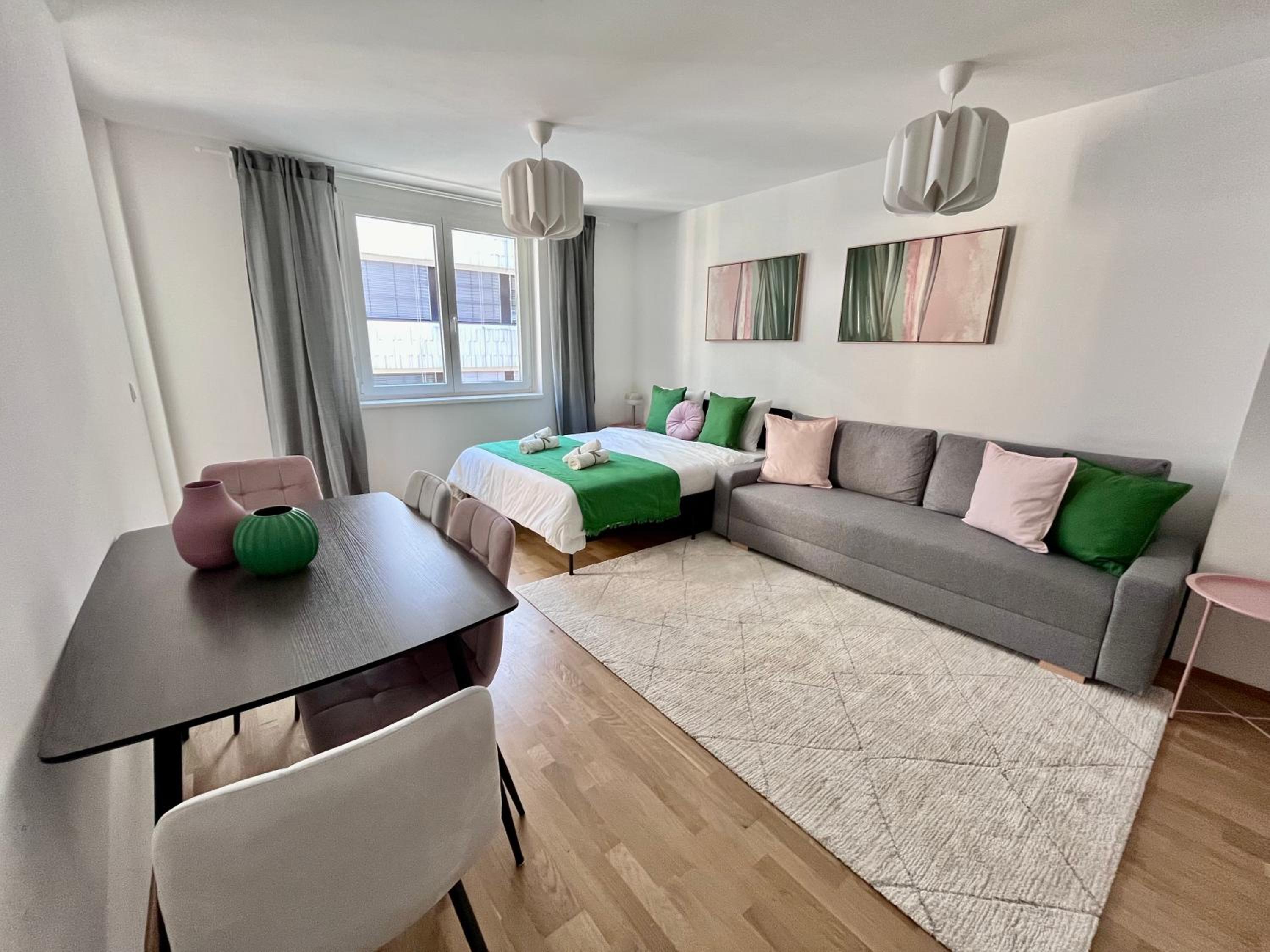Funky Apartment near Central Station Free Parking
