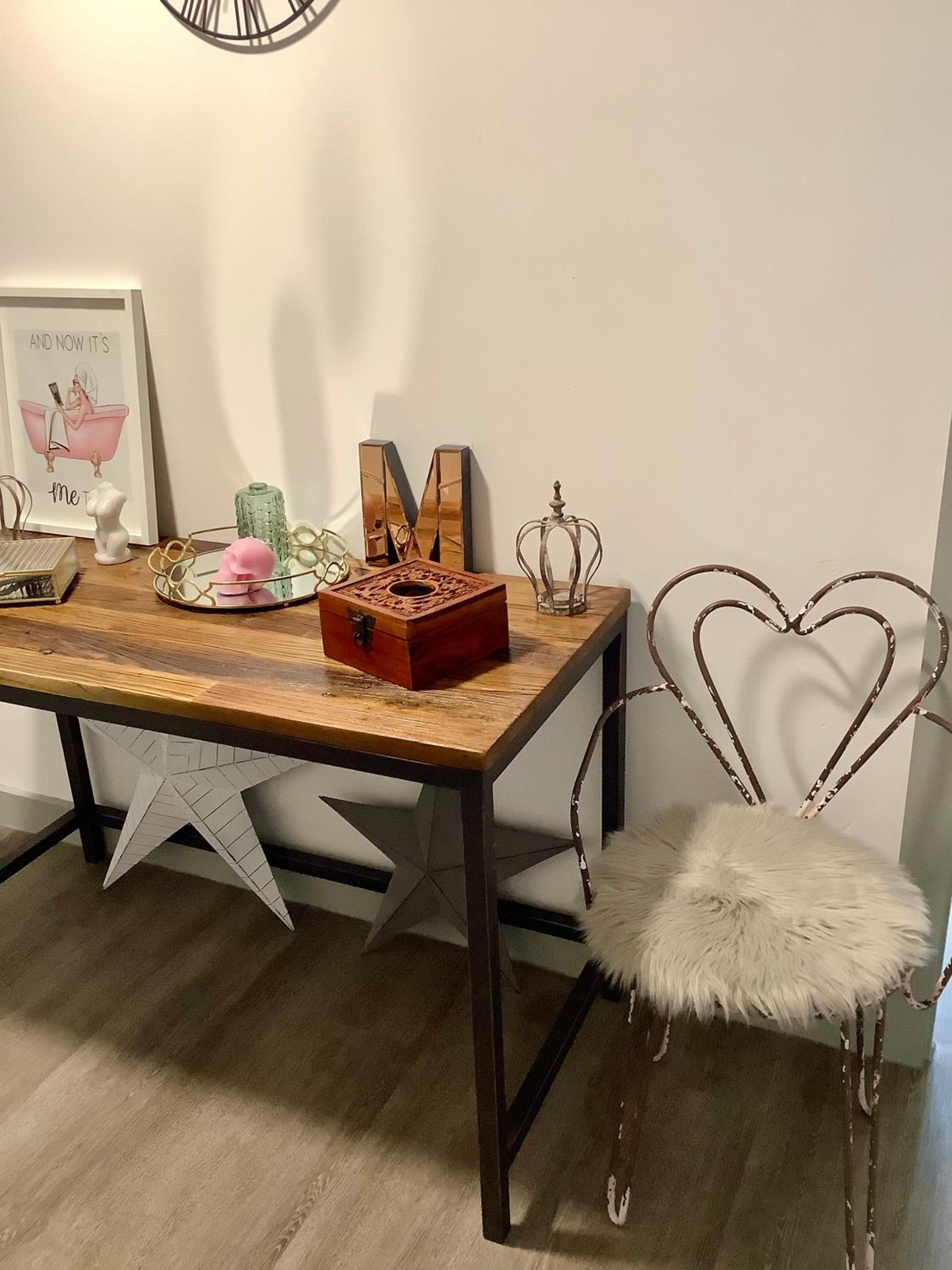 The Roscoe Boutique Apartment