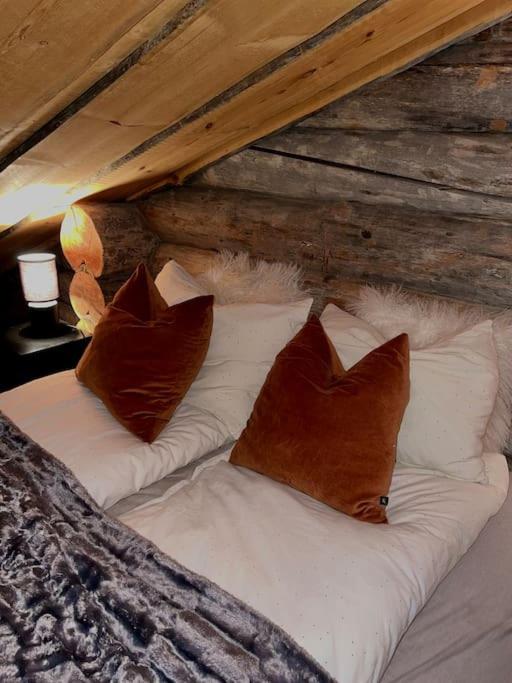 Sunshine luxury cabin