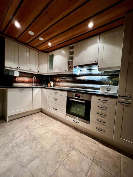 Sunshine luxury cabin