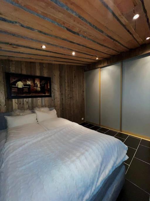 Sunshine luxury cabin