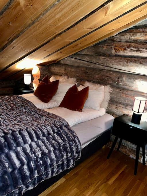 Sunshine luxury cabin