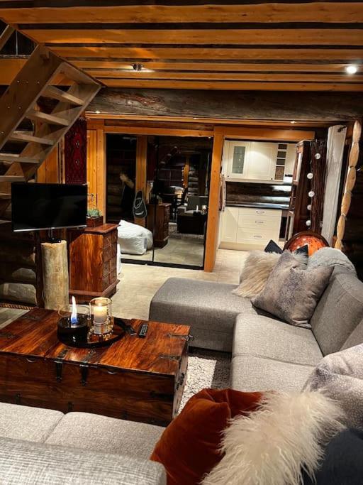 Sunshine luxury cabin