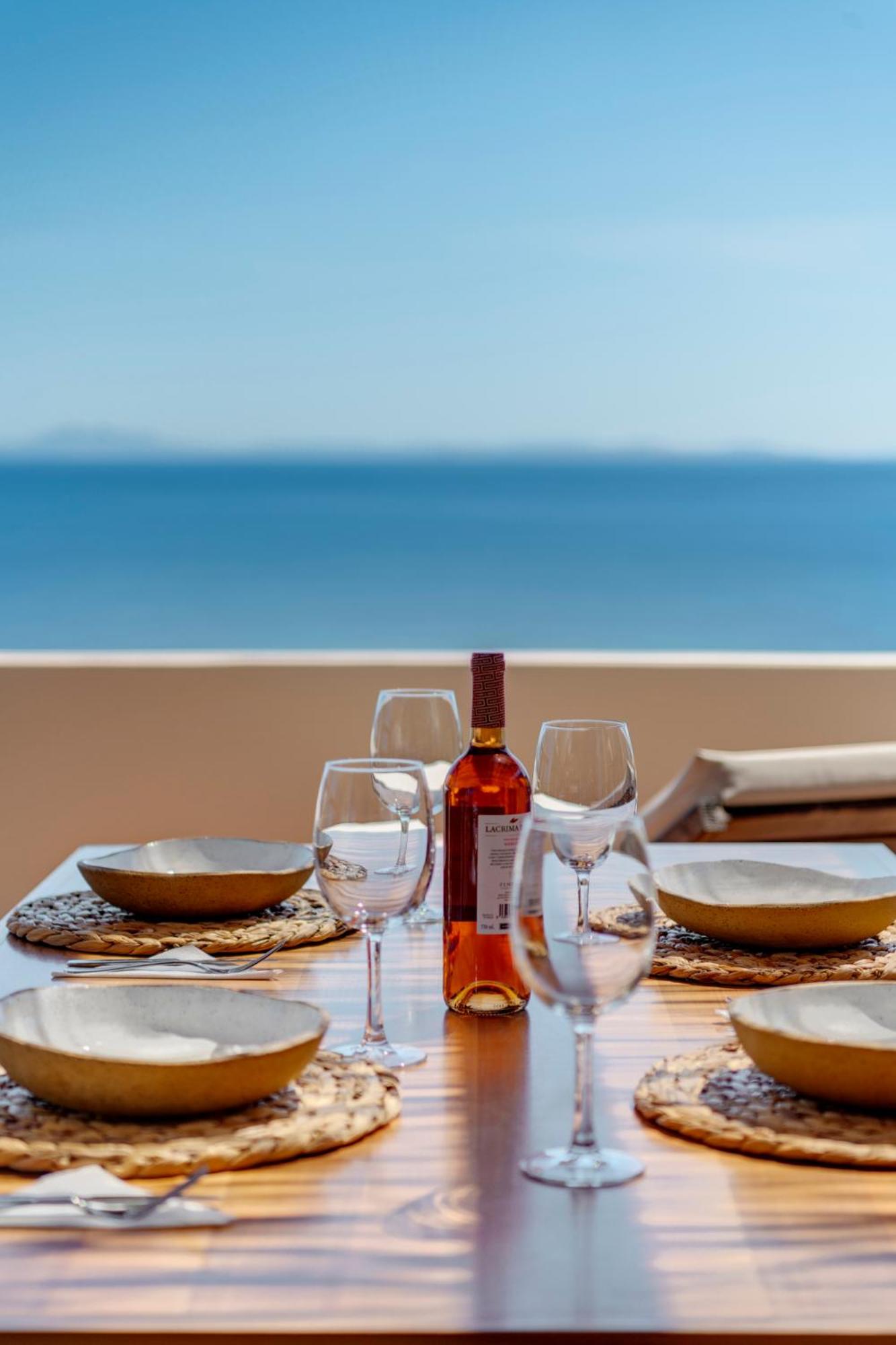 Lalari Beach Suites view 3
