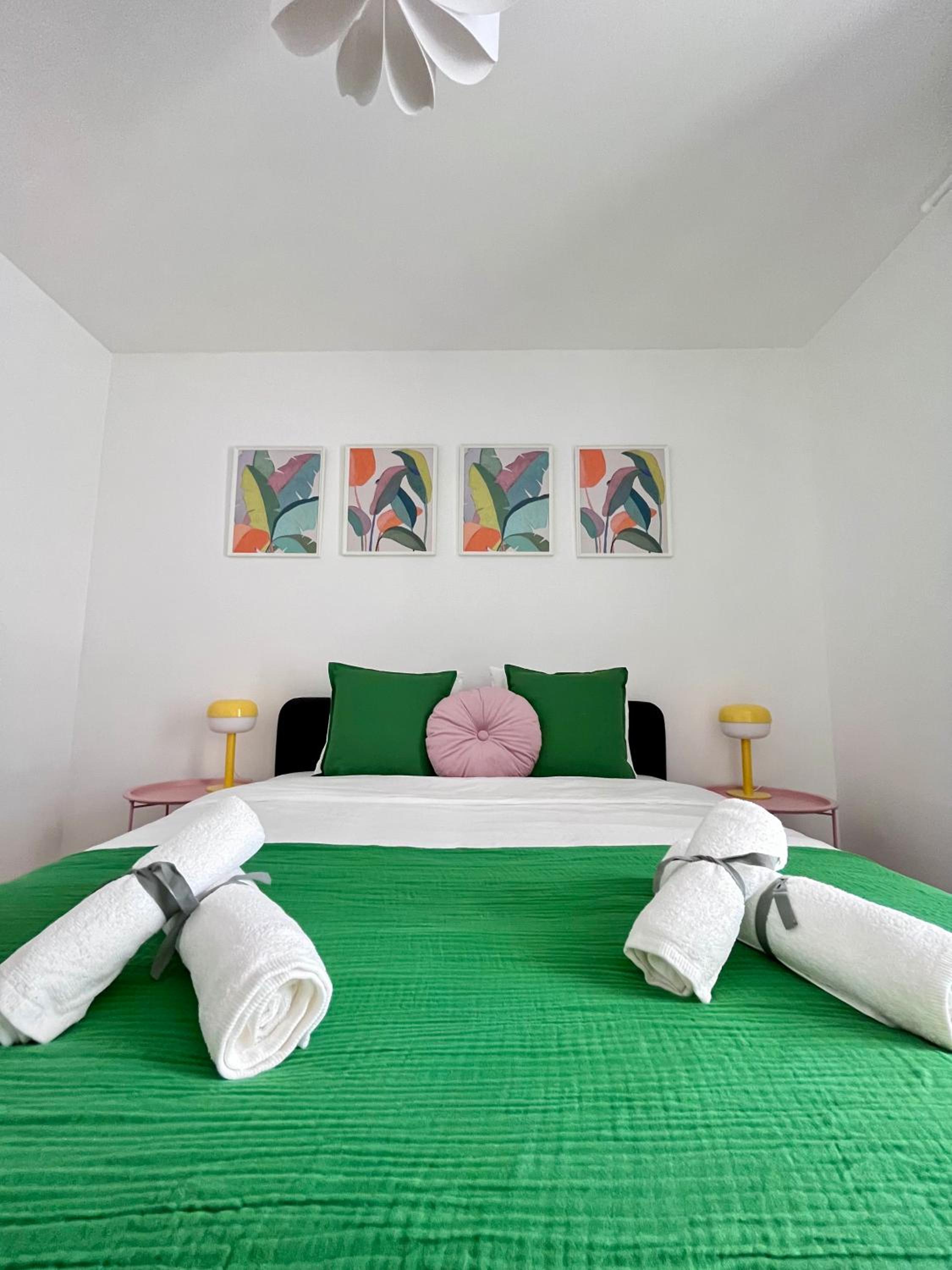 Funky Apartment near Central Station Free Parking