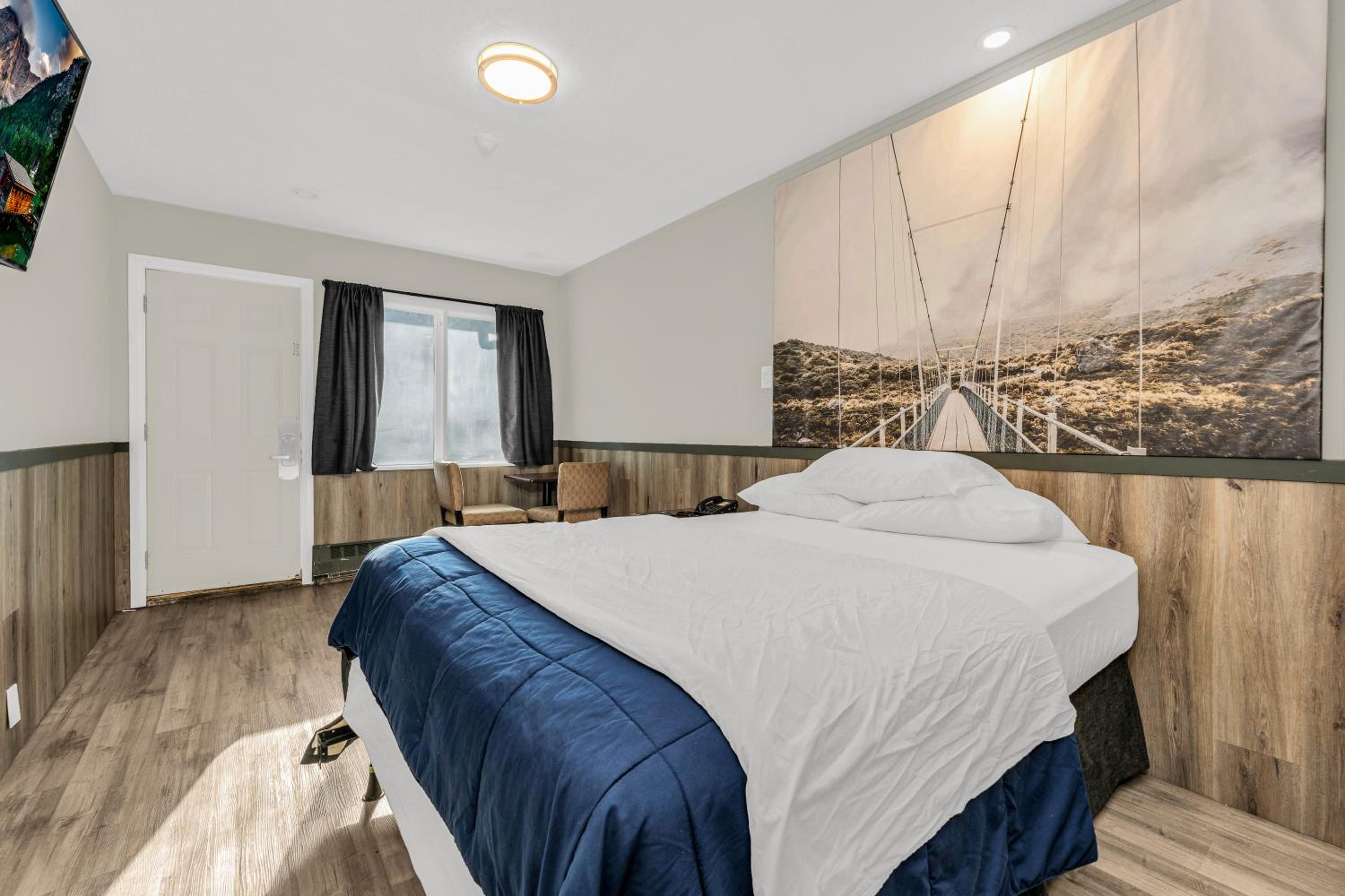 Park Motel - Image 3