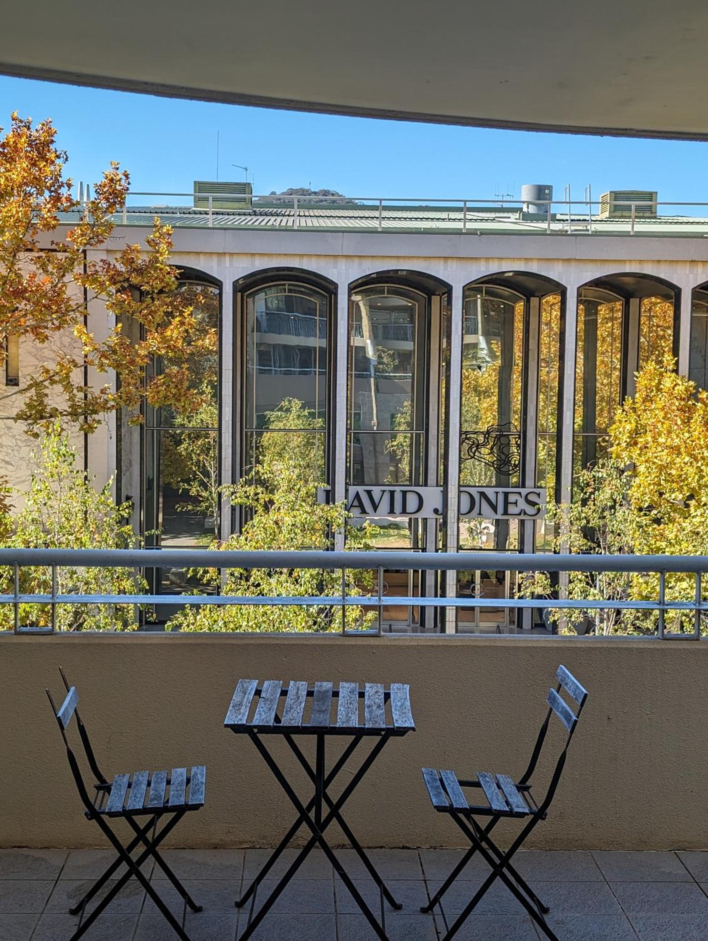 Dana-Cozy Apartment with Shared Entry in the City view 5