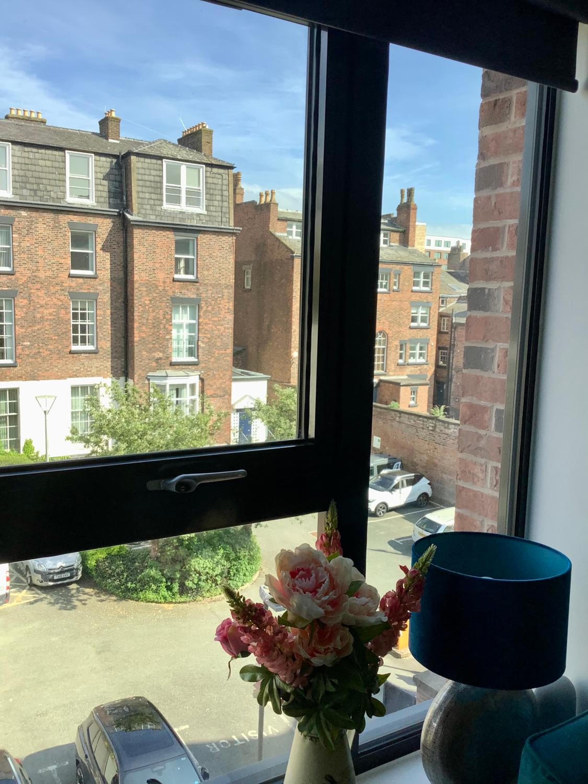 The Roscoe Boutique Apartment
