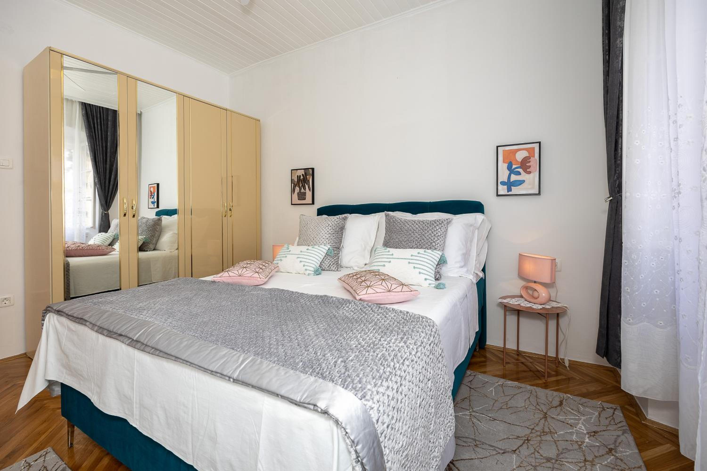 Apartman Iskra 2 view 4