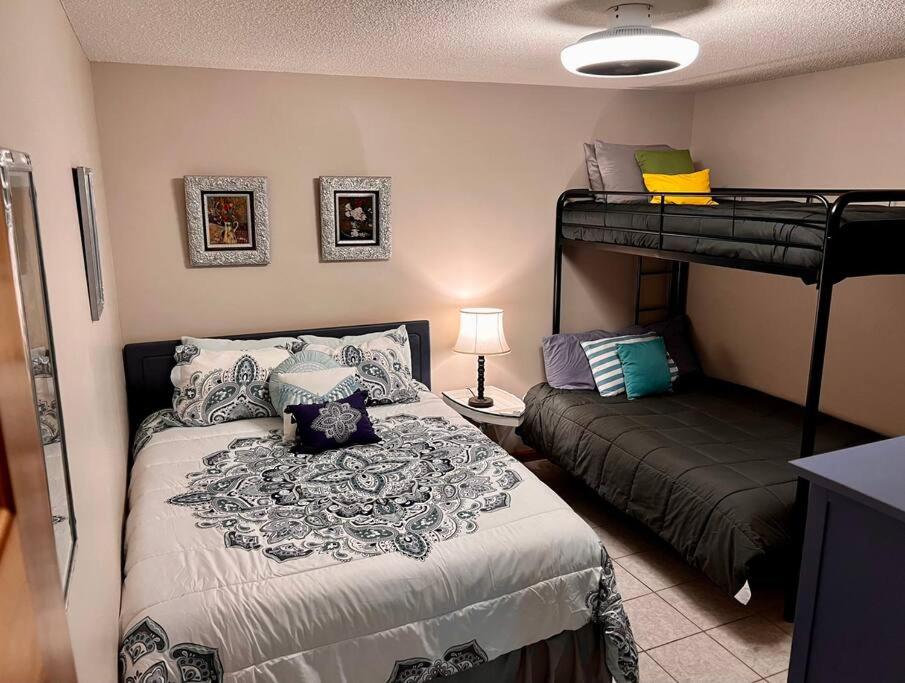 HappyDaze Condo: Lake/Ridge Views; Hot Tub; Pool view 2