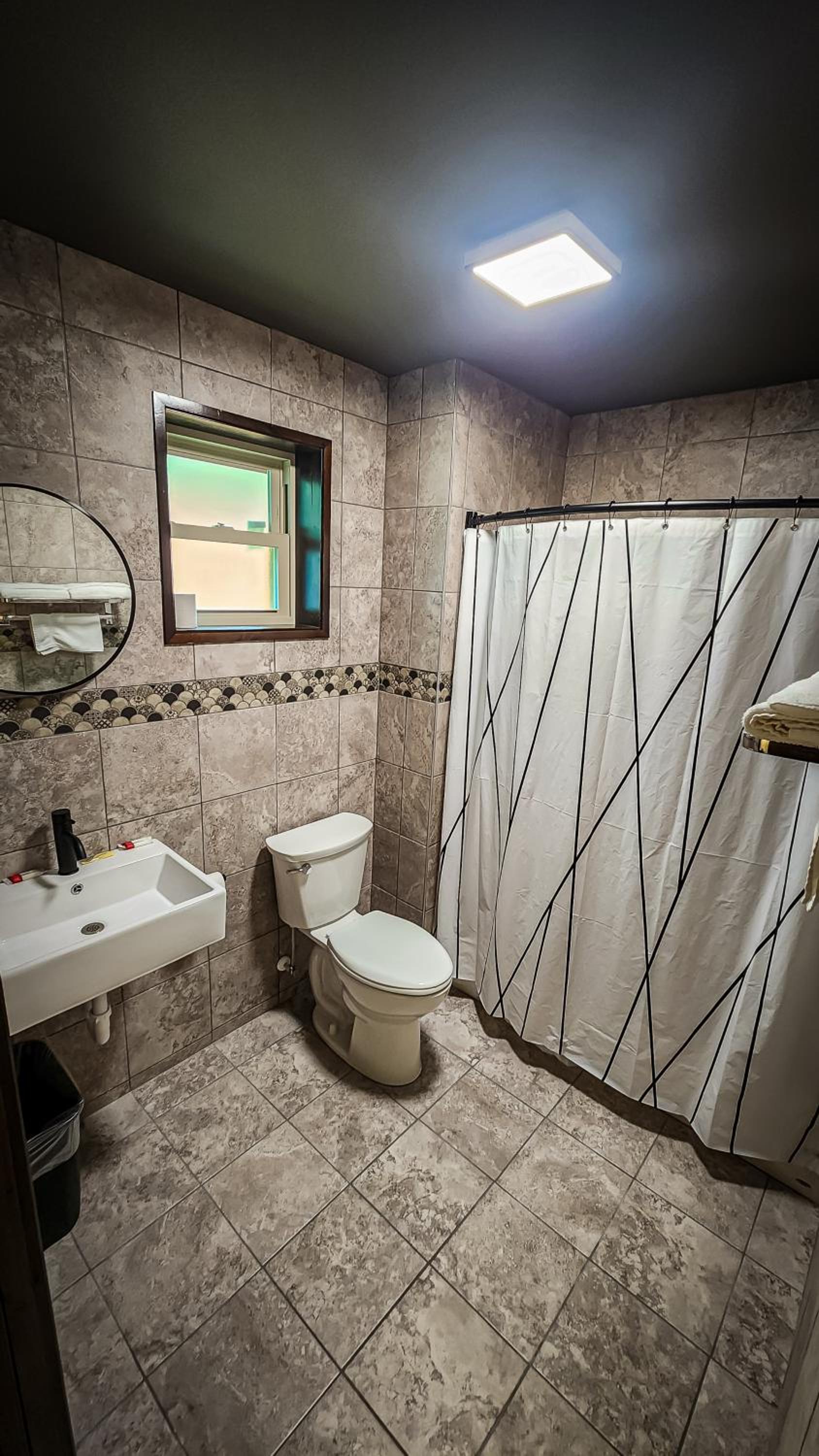 Benton Motel - Property Image 3