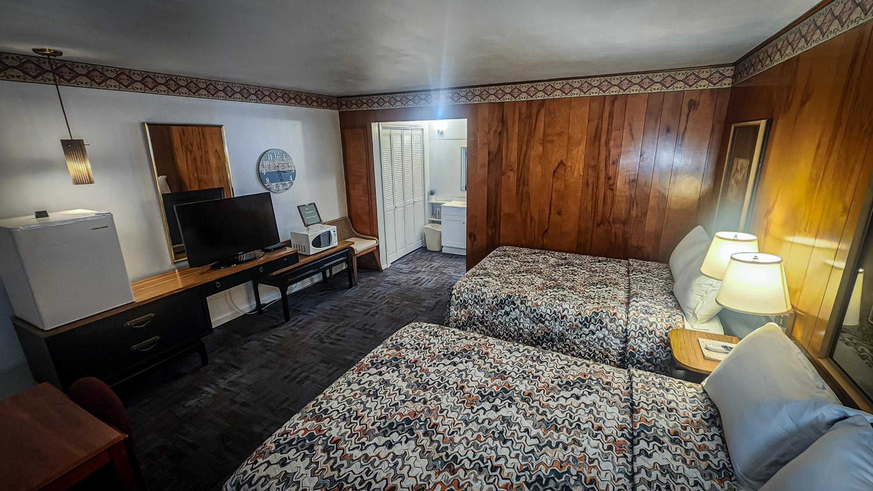 Benton Motel - Property Image 11