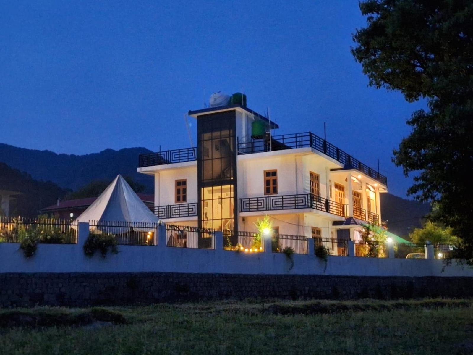 La Maison - A Boutique Bed and Breakfast