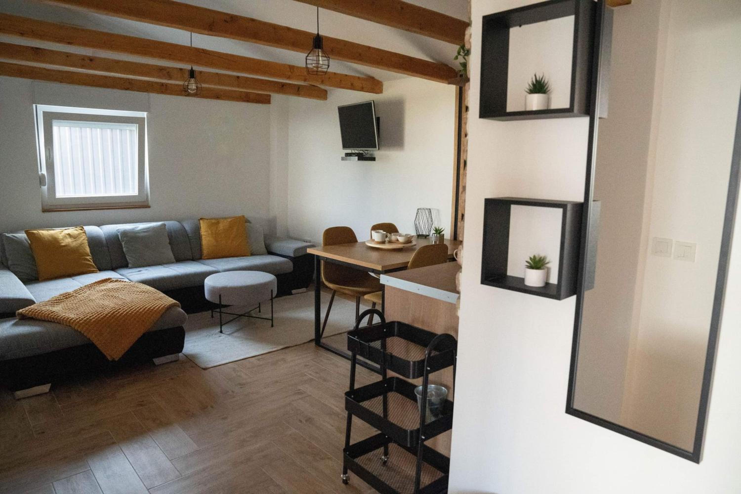 Apartman River