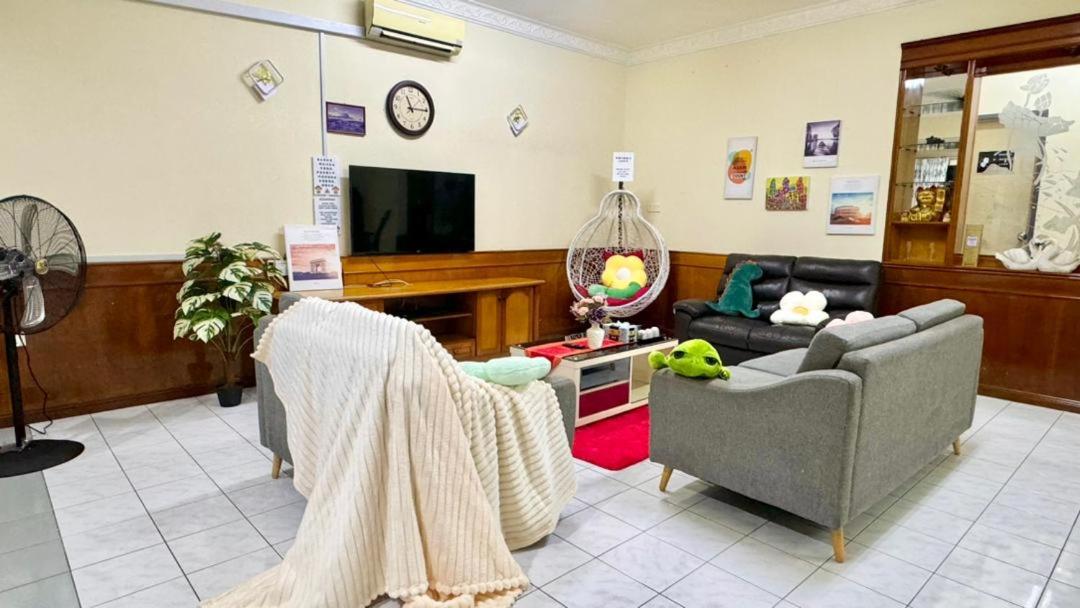 Sabah homestay 16pax stay near Imago 15minutes strong WiFi Gathering Environment house photo 1