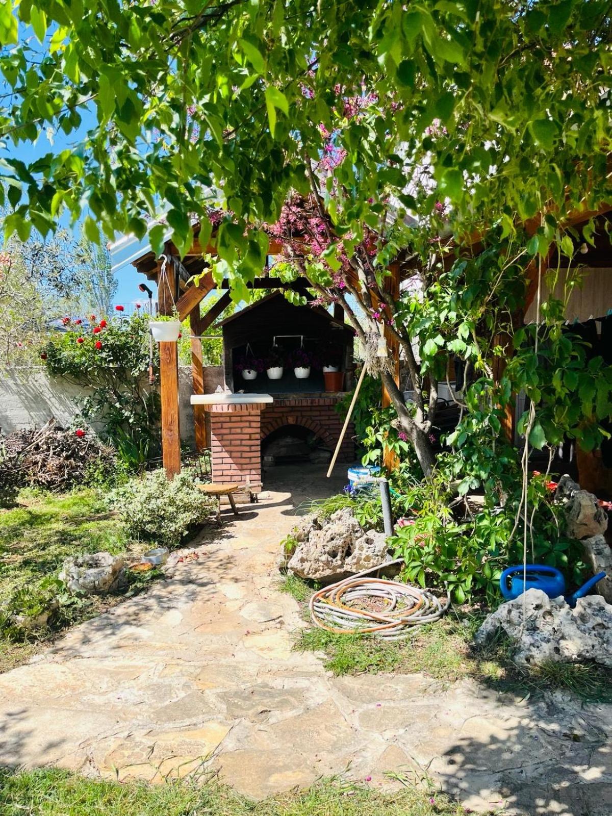 Studio Apartmani Sladakovic