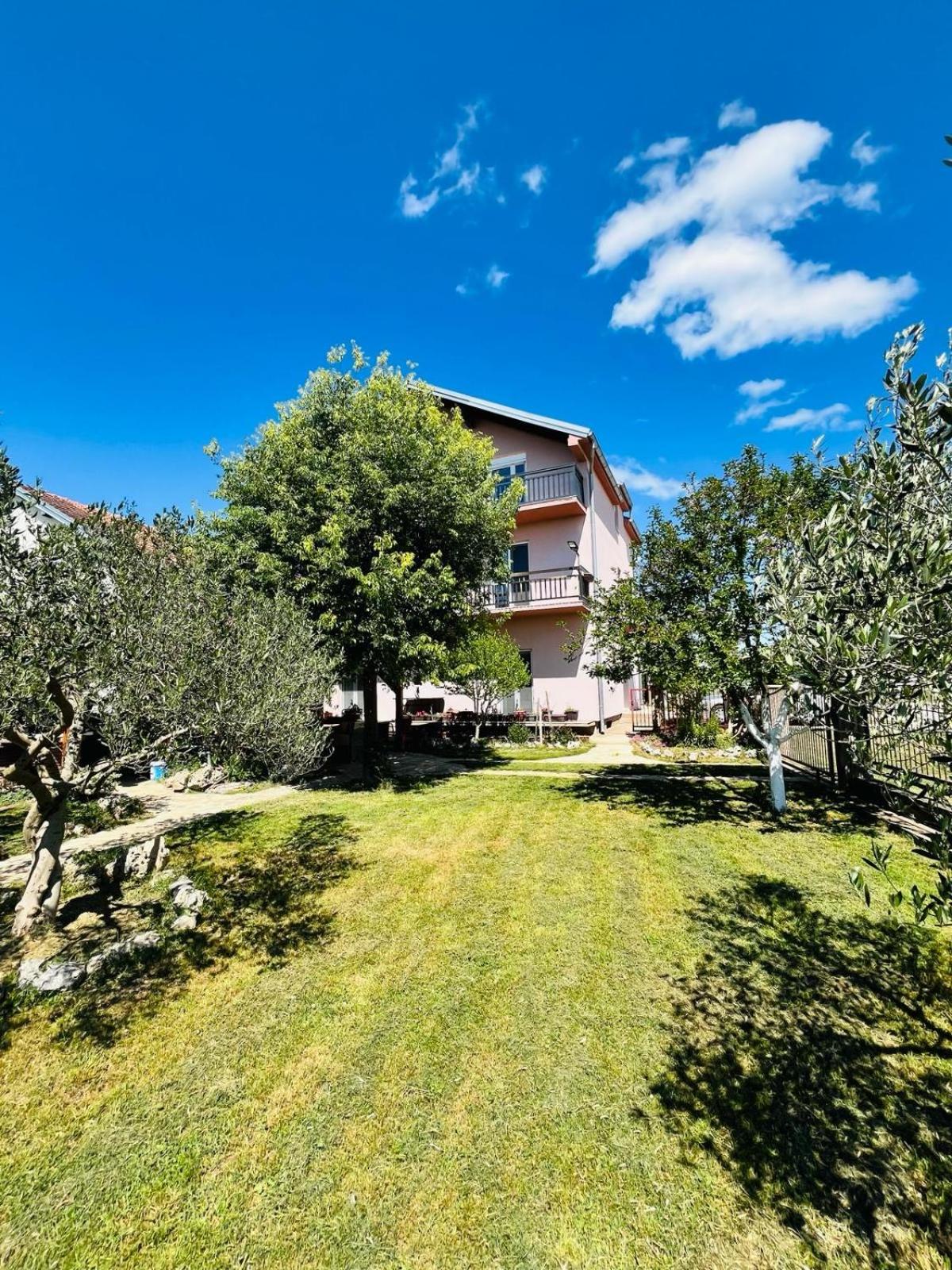 Studio Apartmani Sladakovic