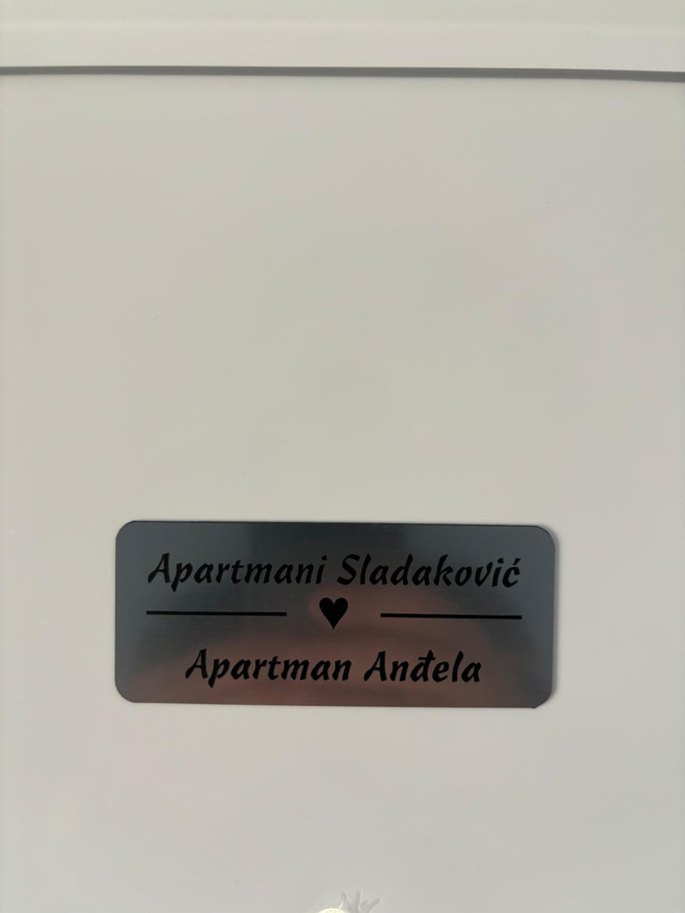Studio Apartmani Sladakovic