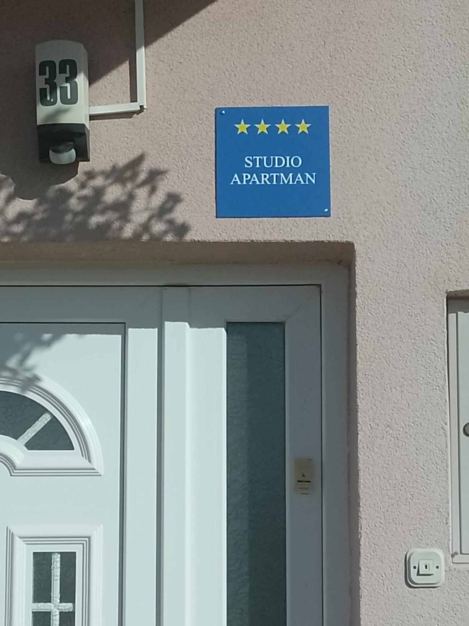Studio Apartmani Sladakovic