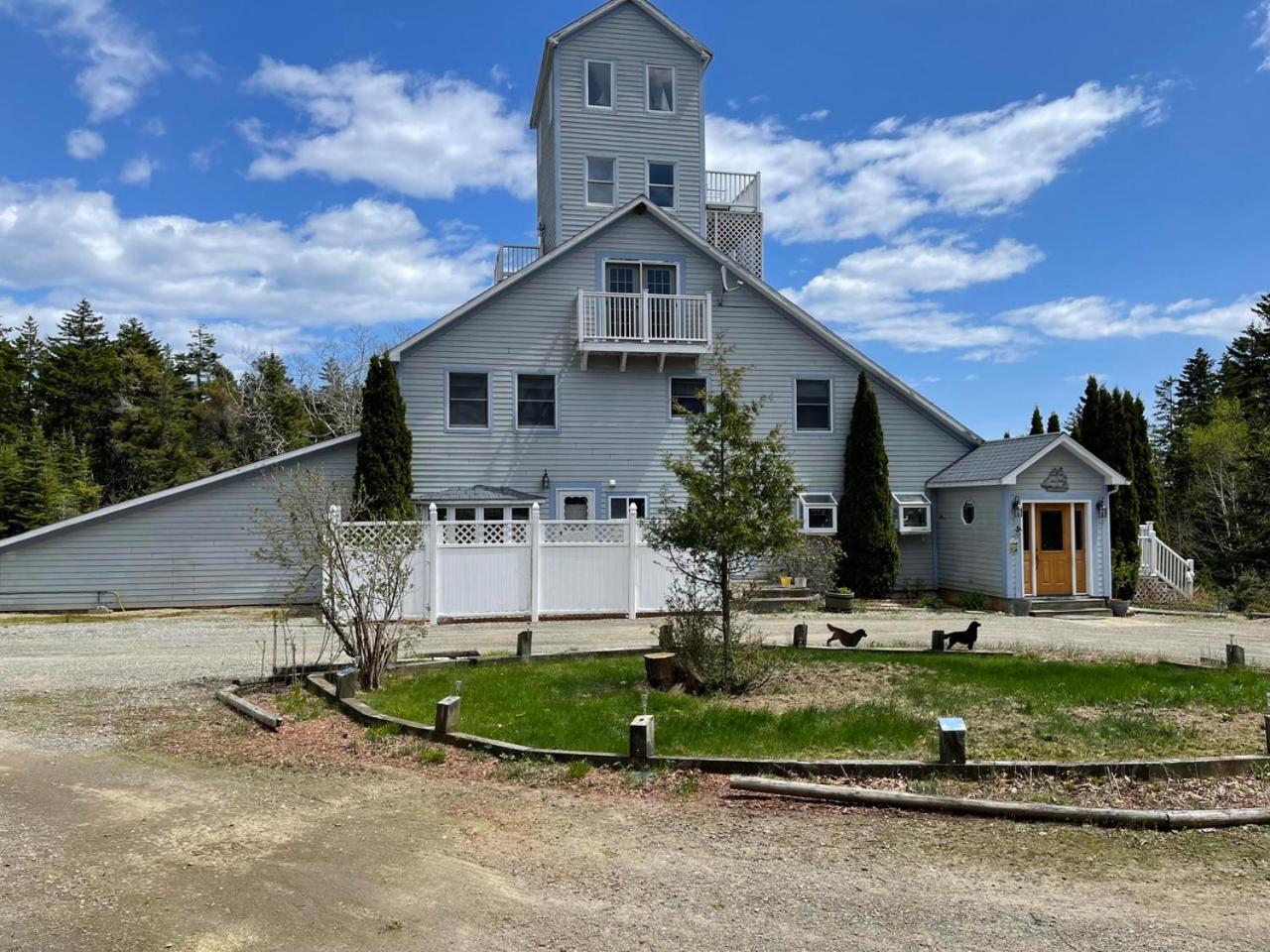 Hotel Christmas Cove Inn - Image 1