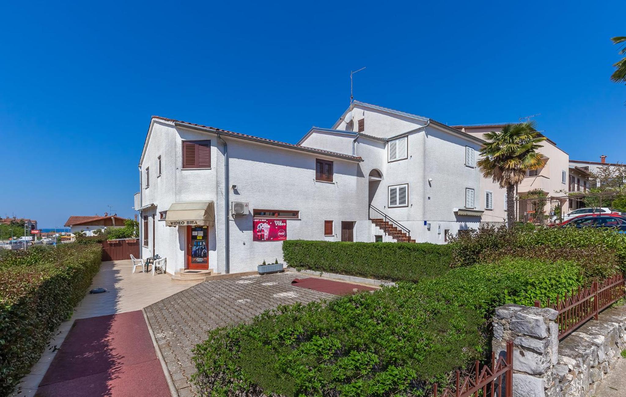 Hotel Biba Lux - Image 1