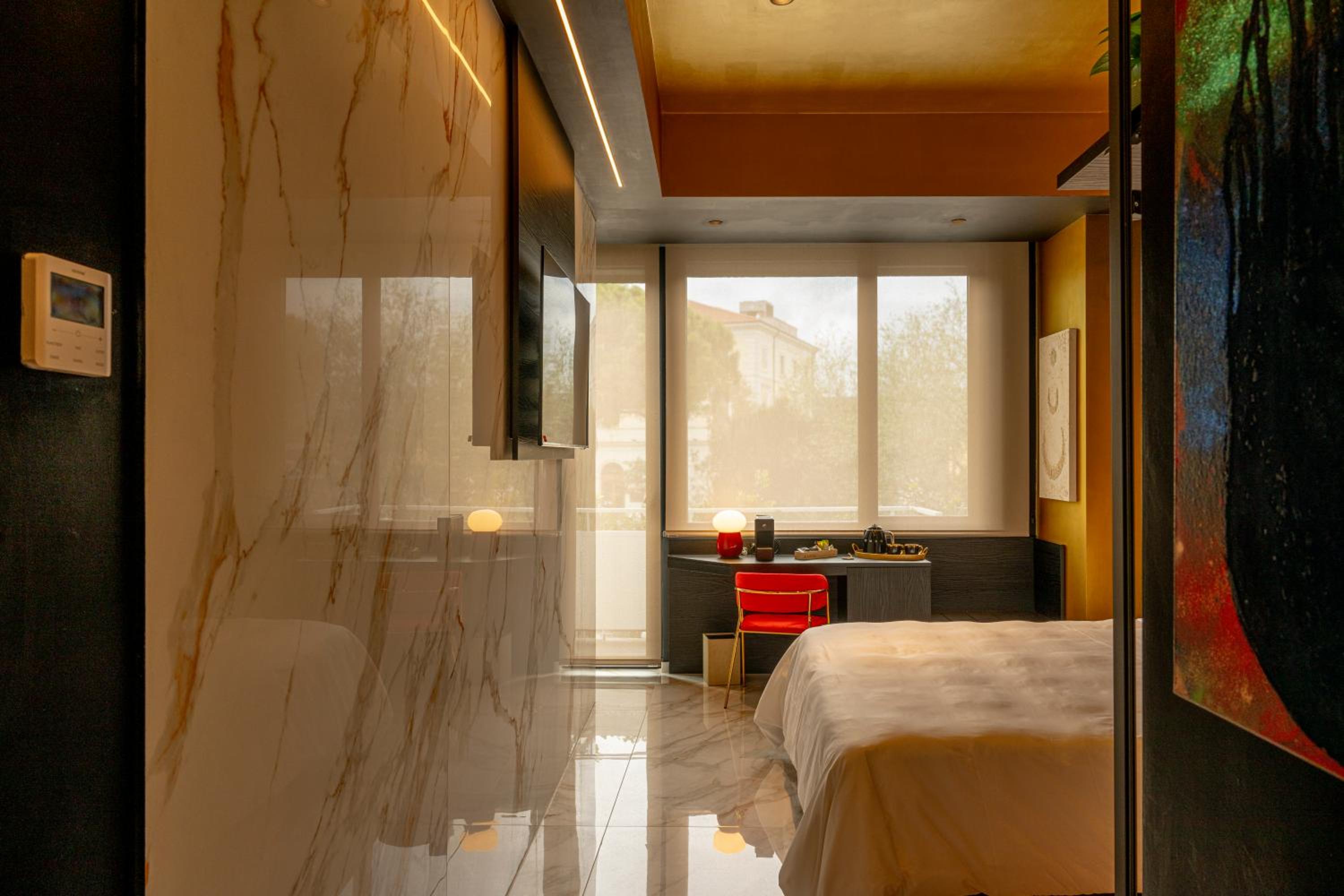 hotel room