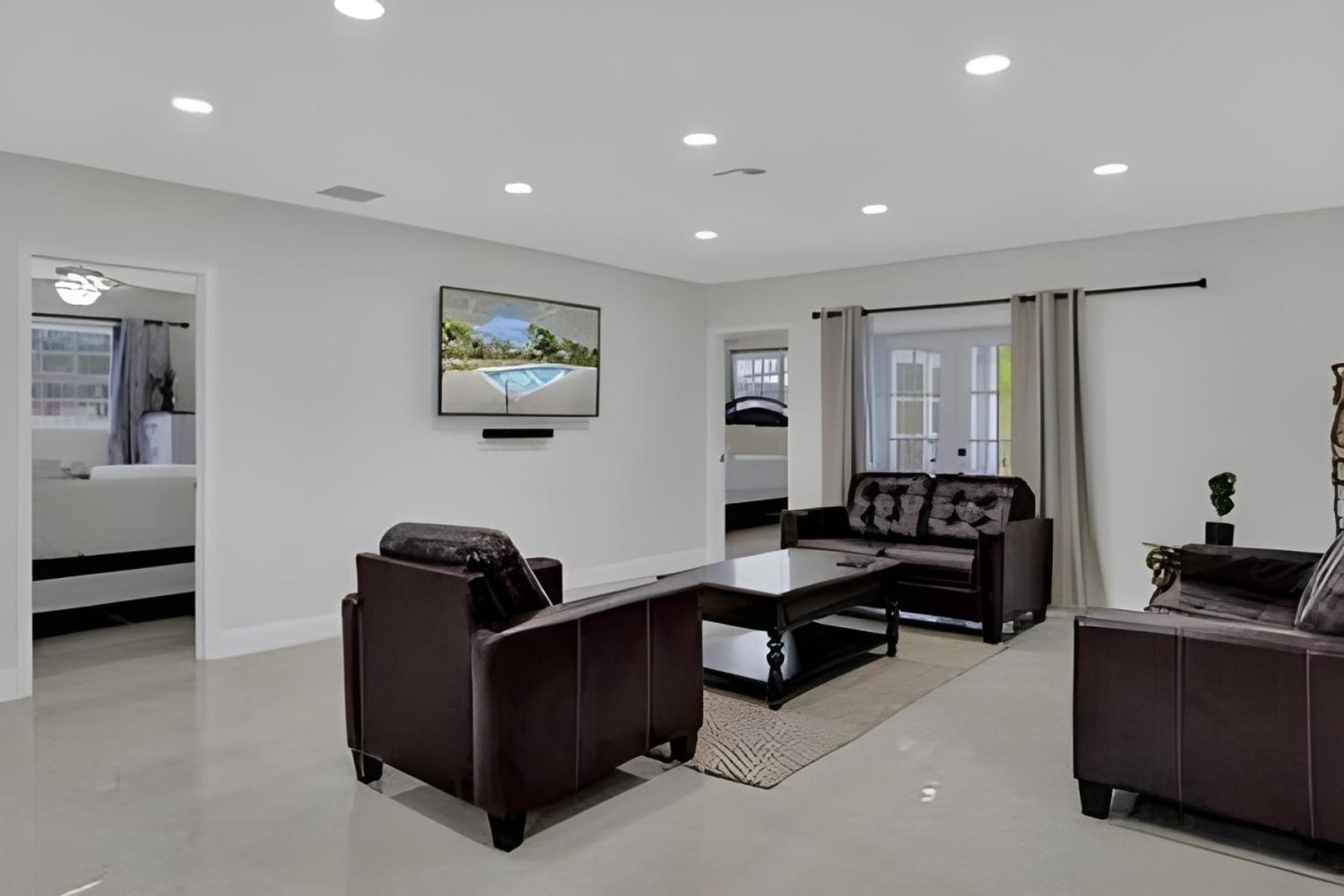 Luxury Miami Villa view 3