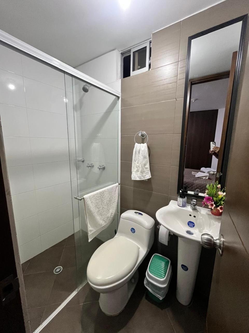 Apartamento moderno, ubicación ideal, con parking