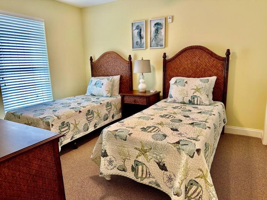 Oceanview Condo, 3B/3B, Top Floor, Pool, GreatView view 2